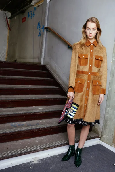 Look 12
